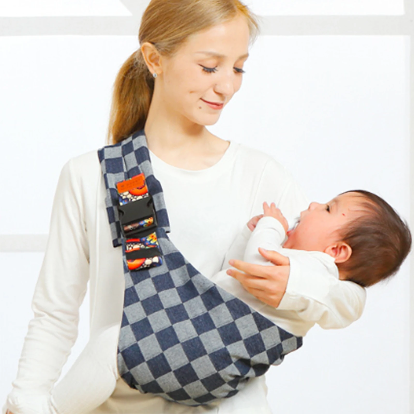 One Shoulder Baby Holder Carrier Quick In and Out Convenient to Carry Tool Suitable for On-The-Go Families