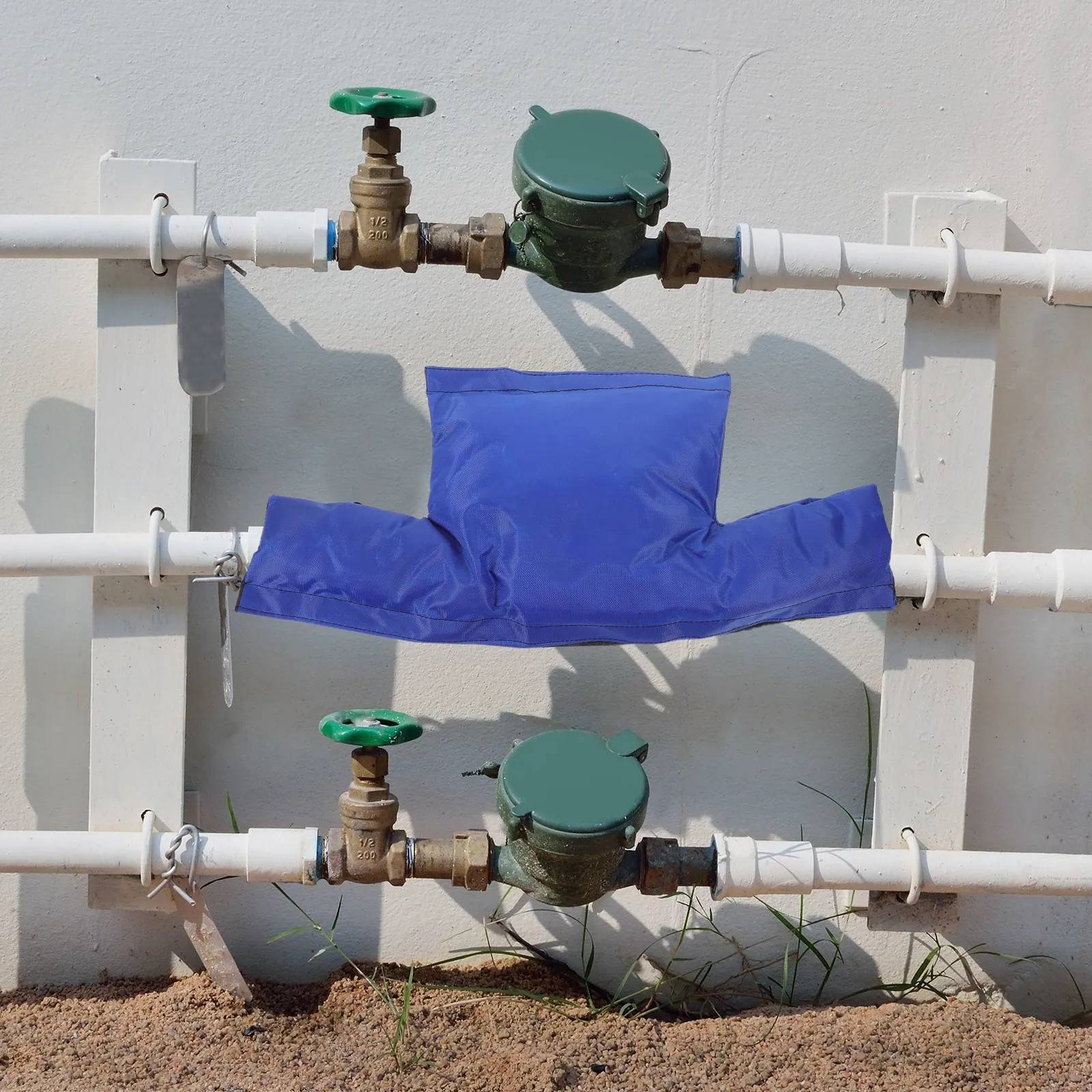 

Комплект из 2-х утепленных чехлов для счетчиков воды и труб, защита от мороза, влаги и УФ-излучения для использования на улице зимой