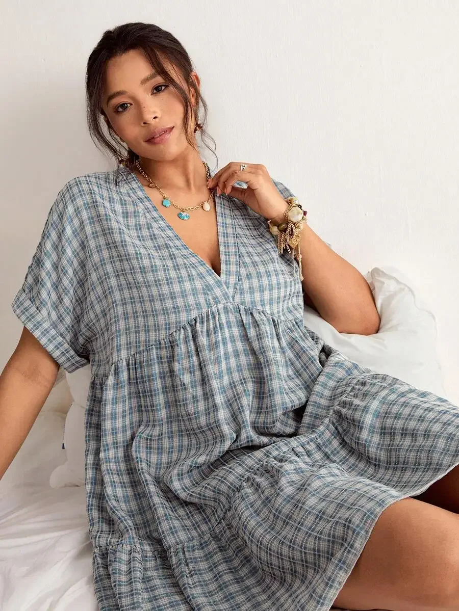 Vestido Holgado de Talla Grande con Estampado a Cuadros, Mangas Murciélago y Dobladillo con Volantes, Estilo Bohemio para Vacaciones en la Playa