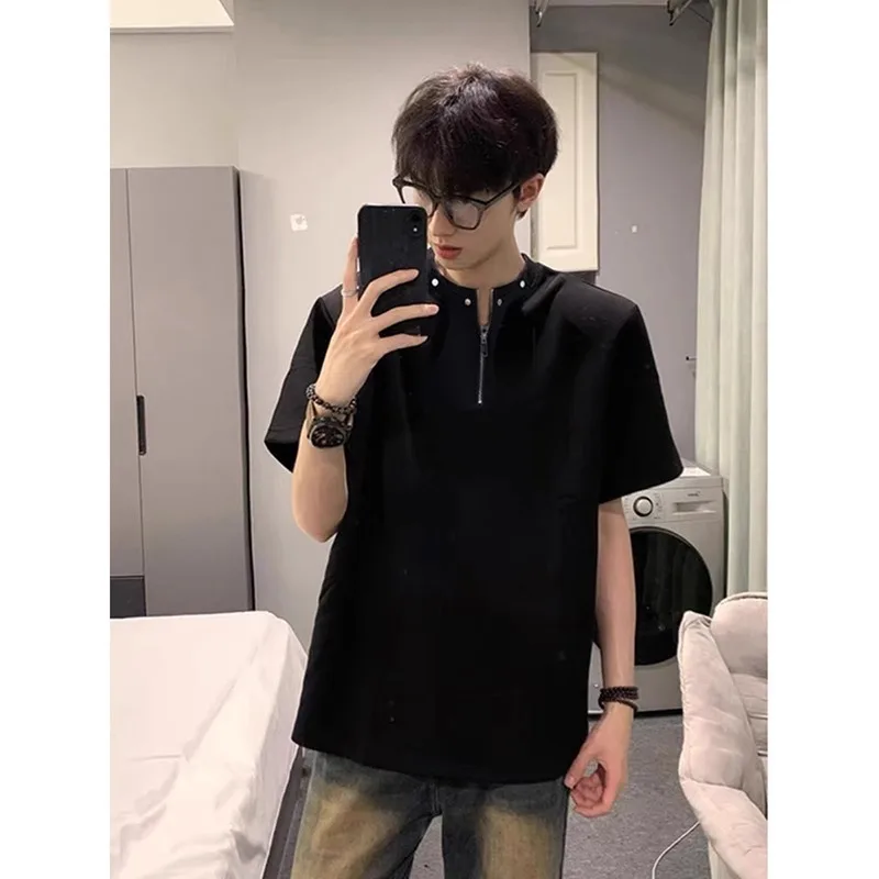 Men's T-shirt Summer New Fashionable Half Zipper Shoulder Pads T-shirt Men's Short Sleeve Riveted