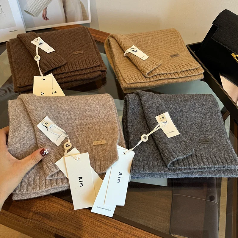 ผ้าพันคอไหมพรมขนสัตว์สำหรับผู้หญิง 100% ใหม่ ผ้าคลุมไหล่ฤดูหนาว อุ่น นุ่ม สีพื้น ถักทอ แฟชั่น แบรนด์ดัง ผ้าพันคอไหมพรมแบบผ้าห่ม ดีไซน์สวย