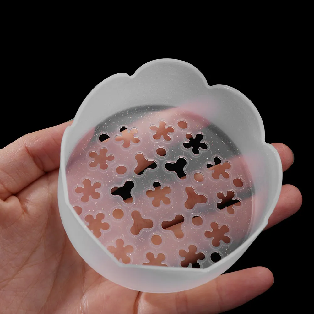 2Pcs Waterproof Silicone Blossom Grid Reusable Stretchable Flexible Floral Stem Holder Flexible Silicone