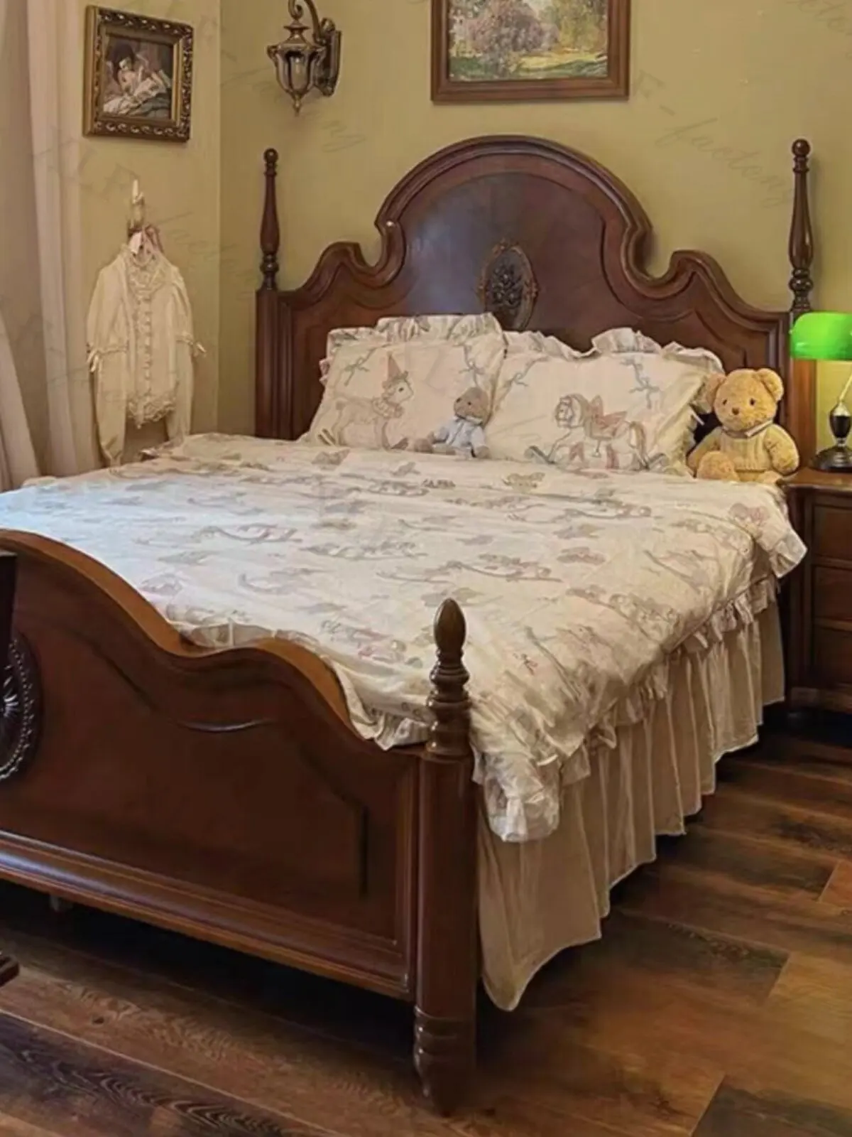 k*-American Vintage Solid Wood Carved Bed, Traditional Hand-Carved Double Bed Frame for Bedroom, King/Queen Size Available