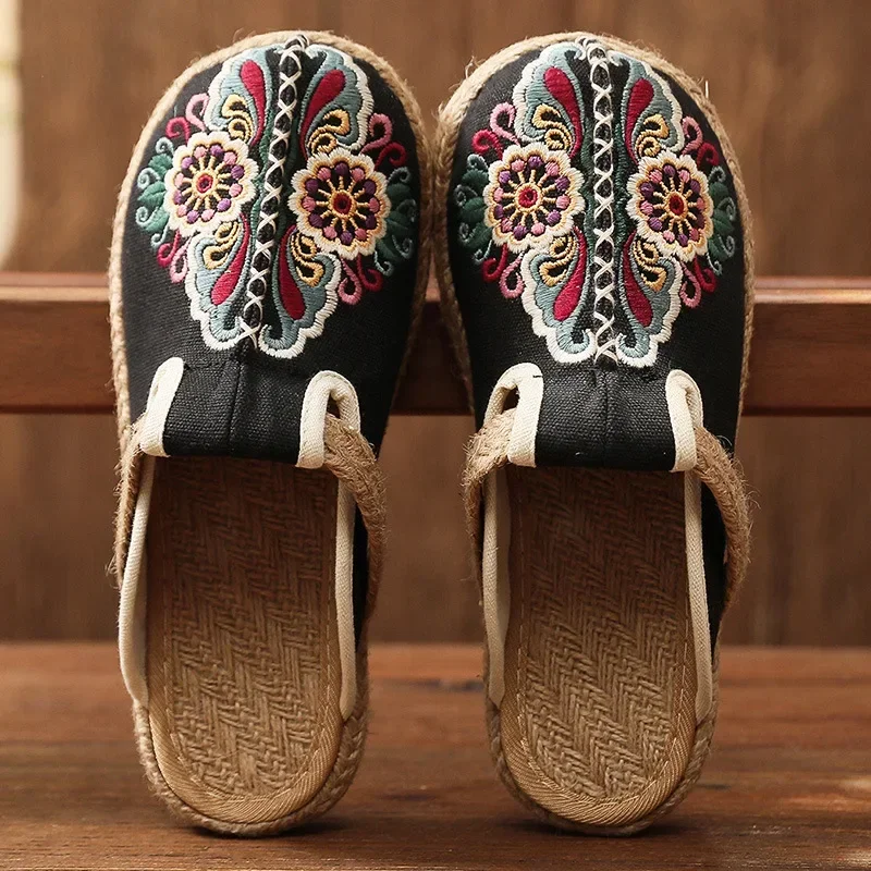 2024 Women's Casual Linen Handmade Embroidered Mule Flat Shoes Retro Vegetarian Summer Women's Canvas Comfortable Canvas Shoes