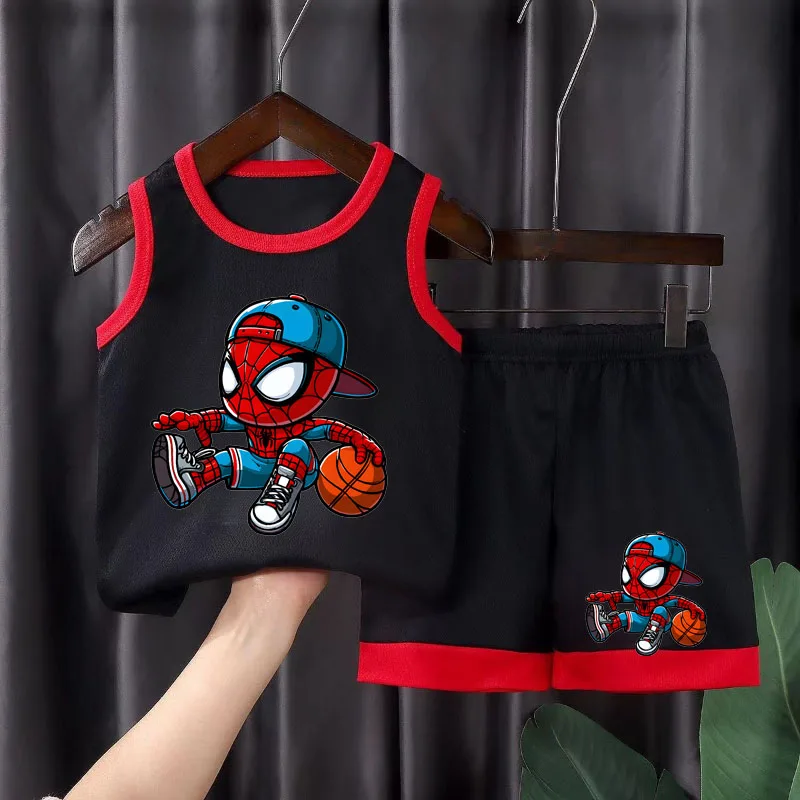 أطقم ملابس رياضية صيفية للأطفال ملابس كاجوال شبكية مريحة تسمح بمرور الهواء للأولاد سترة كرة السلة والسراويل القصيرة بدلة قطعتين