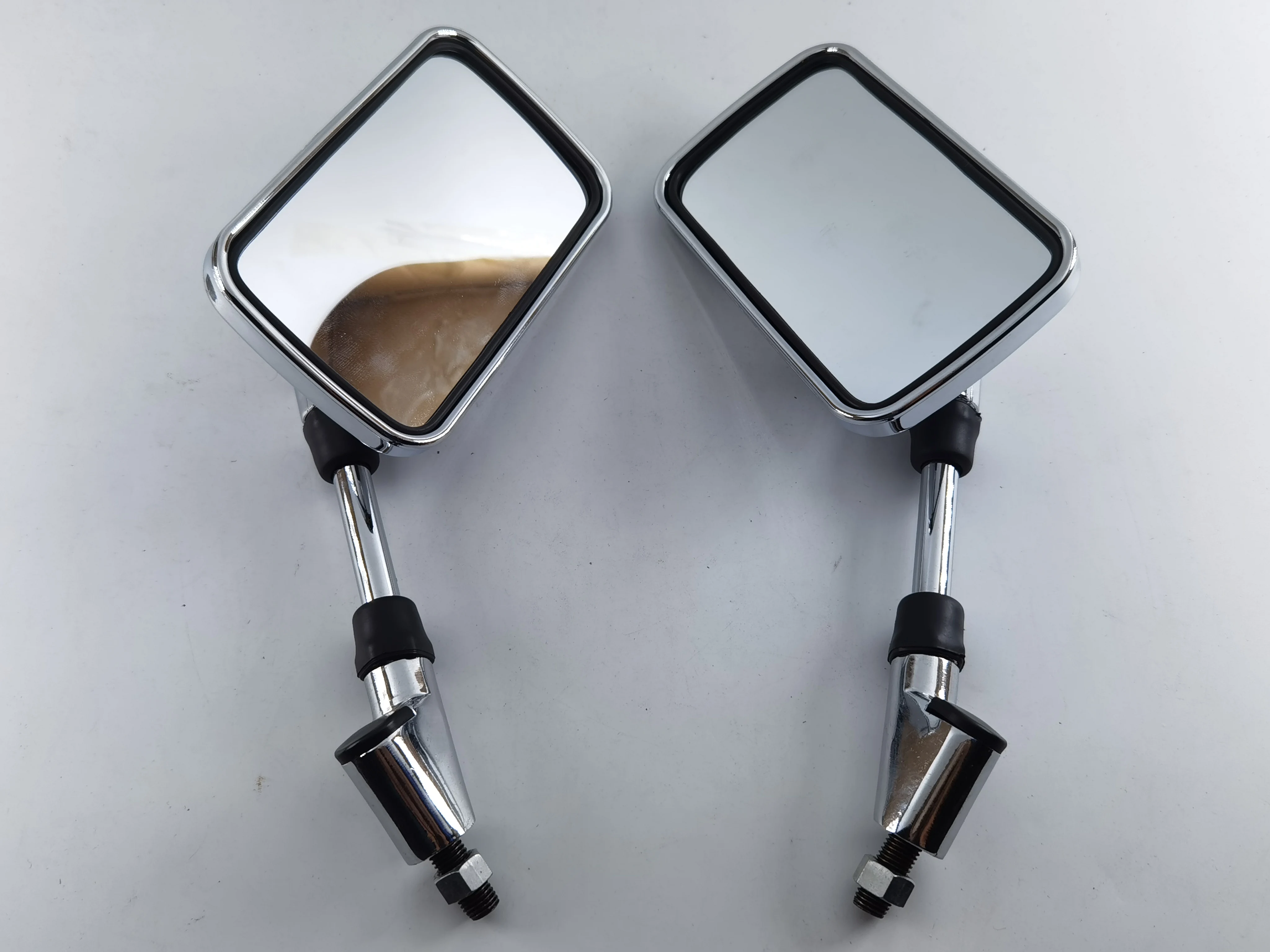 for Harley Honda Suzuki Yamaha Kawasaki Chopper Pair 10mm Universal Motorcycle Rearview Mirror Handle Bar Side Mirrors