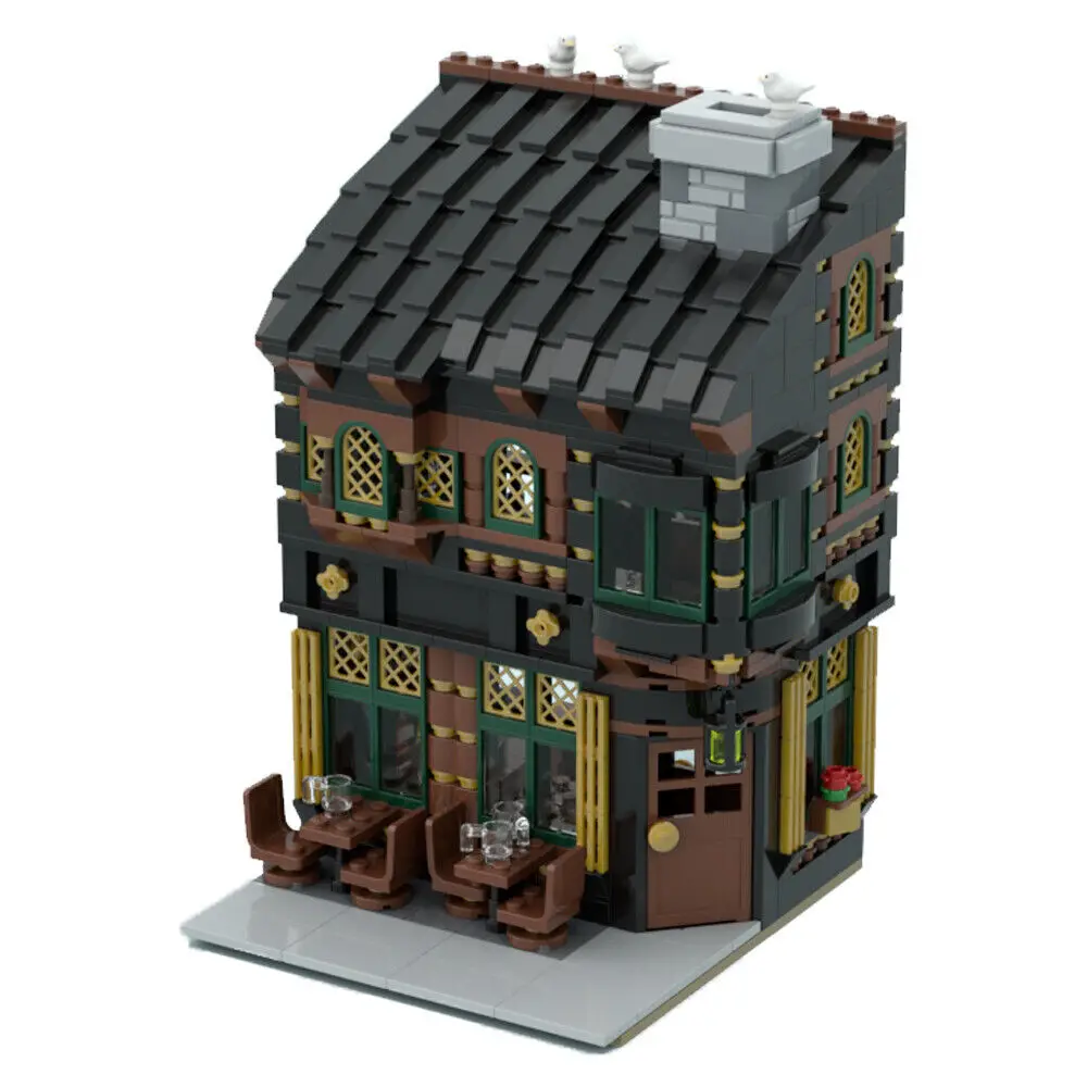 

A Classically Styled Town Pub with Wood and Gold Theme 945 Pieces MOC