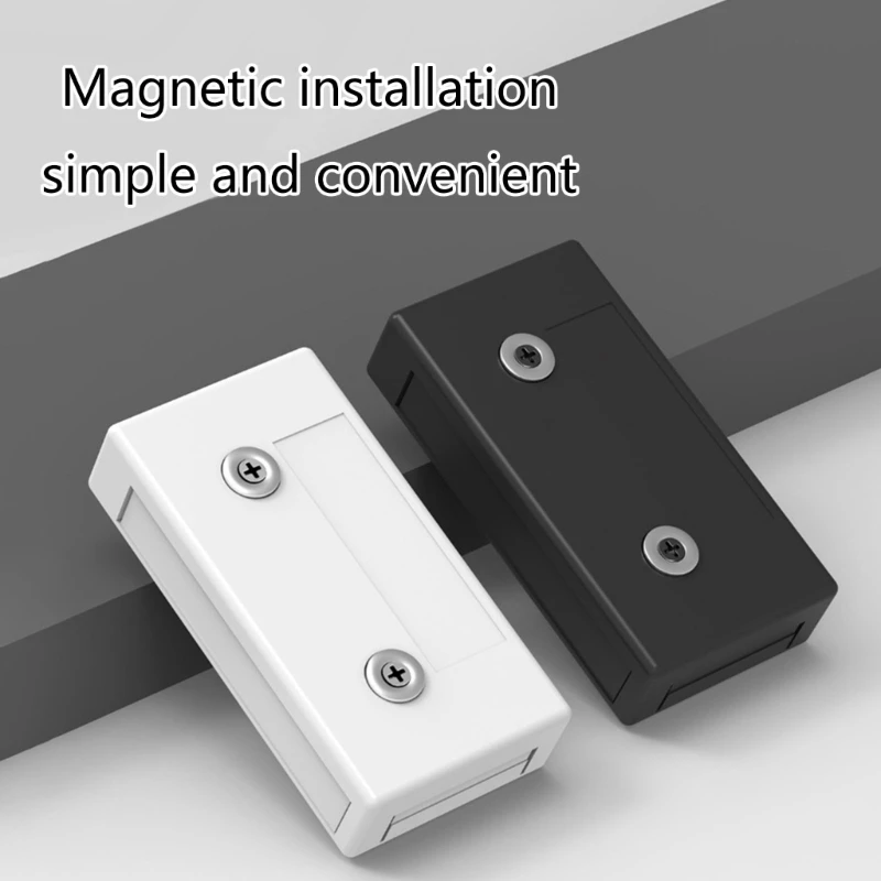 効率的な 4 ポート内蔵 USB ハブ、ケース冷却ファン用の複数ポート拡張