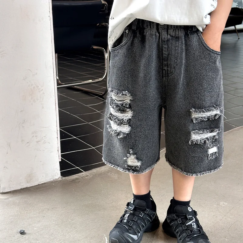 Children's Denim Shorts 2024 Summer New Boys' and Girls' Ripped Denim Shorts Loose Casual Online Red Fashion