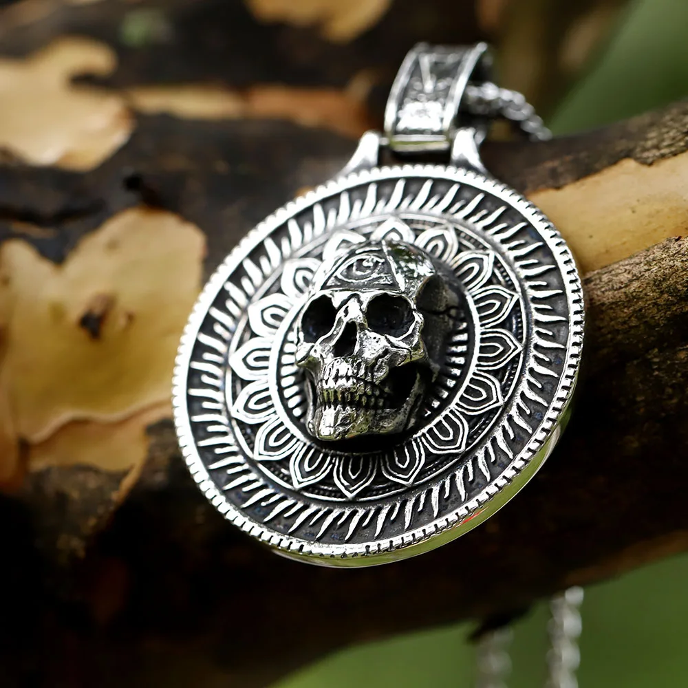 2022 NEW Men\'s 316L stainless-steel vintage Special Design round Skull Pendant Necklace punk fashion jewelry Gift free shipping