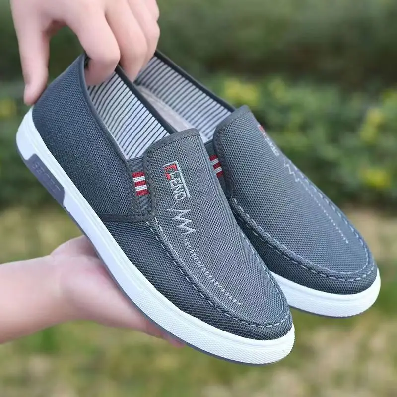 New Men's Soft soled Shoes Middle aged elderly canvas comfort footwear Versatile casual work shoes Fashion male lightweight flat