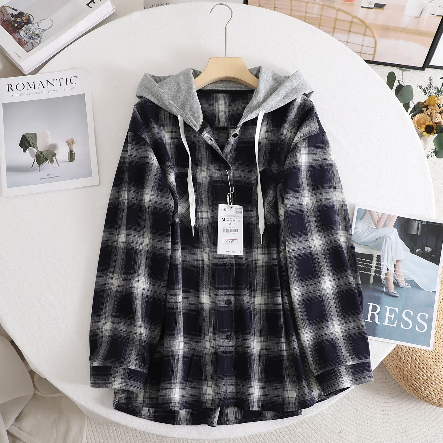 

Женская винтажная клетчатая рубашка с капюшоном на шнурке и длинными рукавами, новая осенне-зимняя свободная универсальная куртка, офисный женский плащ, верхняя одежда