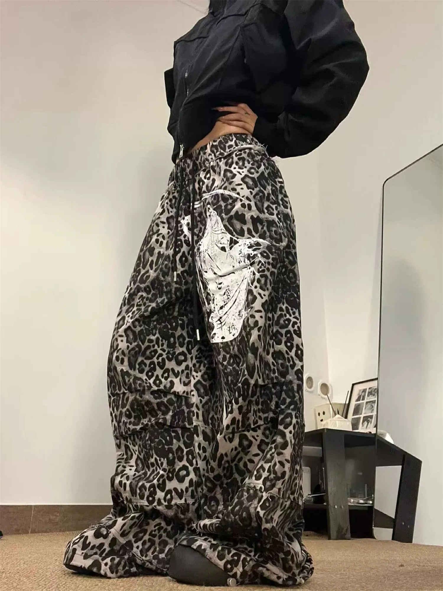 Women's High Waisted Baggy Wide Leg Denim Pants Leopard Print Skull Graphic Number 05 Patch Y2K Streetwear Casual Trousers