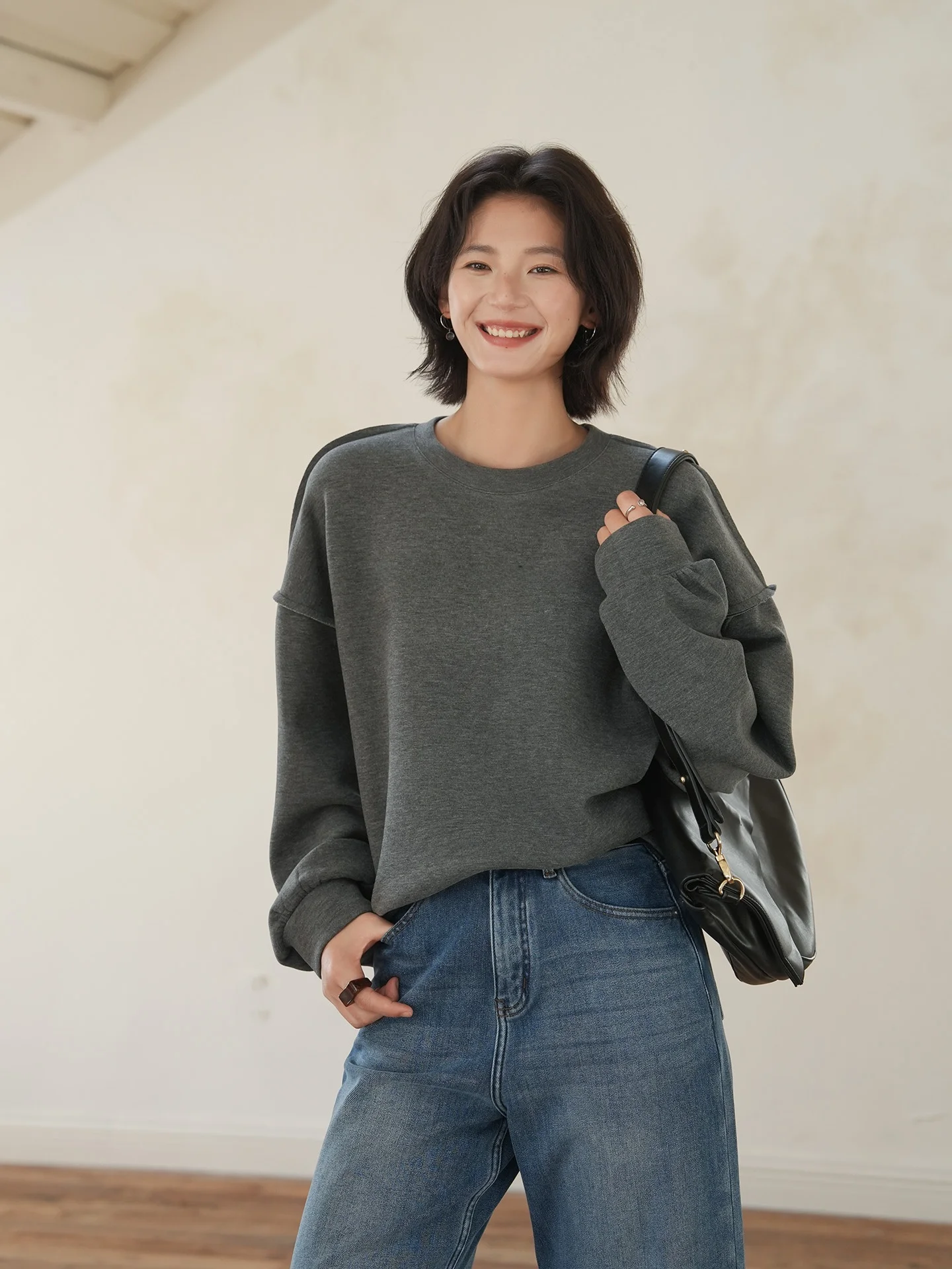 

Свободная женская толстовка с капюшоном на флисовой подкладке, с круглым вырезом и буквенным принтом, зимняя новинка, удобная, из мягкого материала