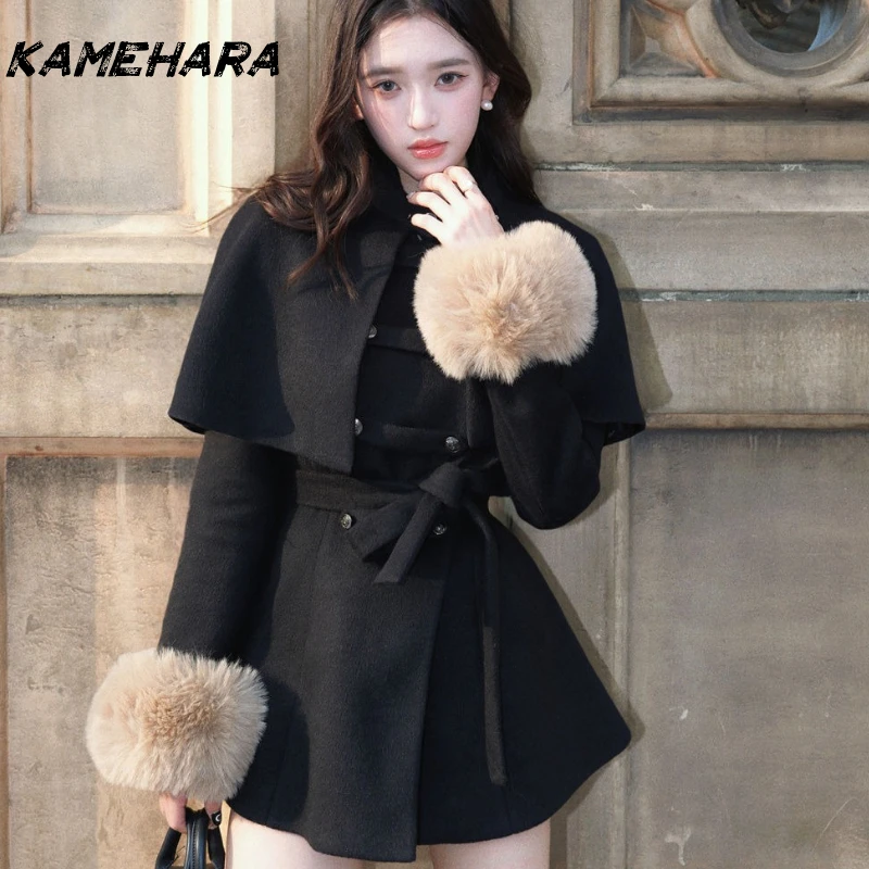 

KAMEHARA Retro Drama Little Witch Wealthy Heiress Long Sleeved Top Chic Cape Cloak Woolen Coat Woolen Coat Detachable Fur Collar