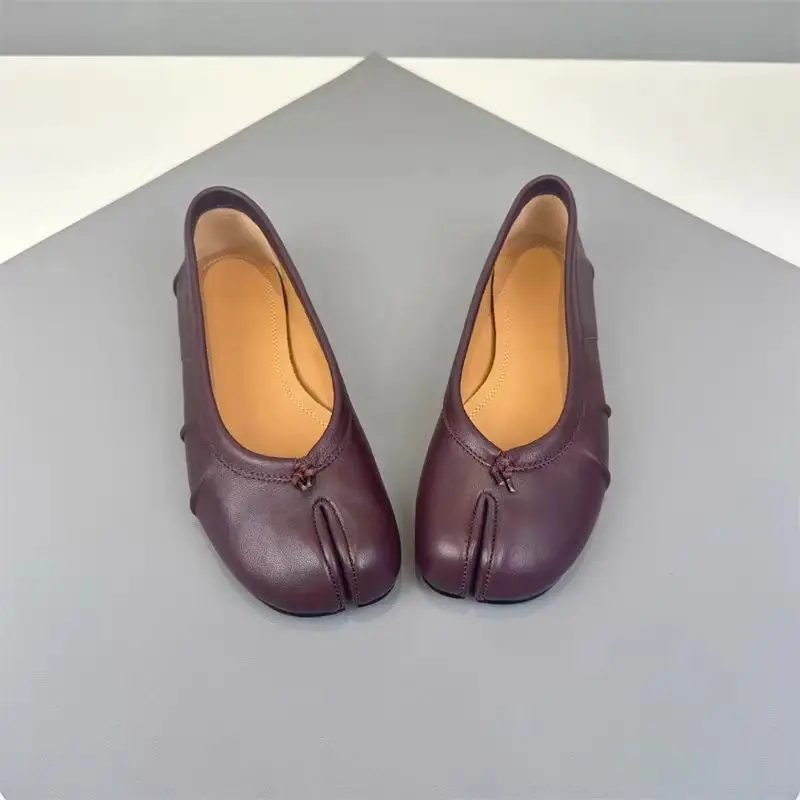 Fashion Split Toe Flat Hoof Mary Jane Shoes Women Vintage Wrinkle Ballet Pumps - view 5