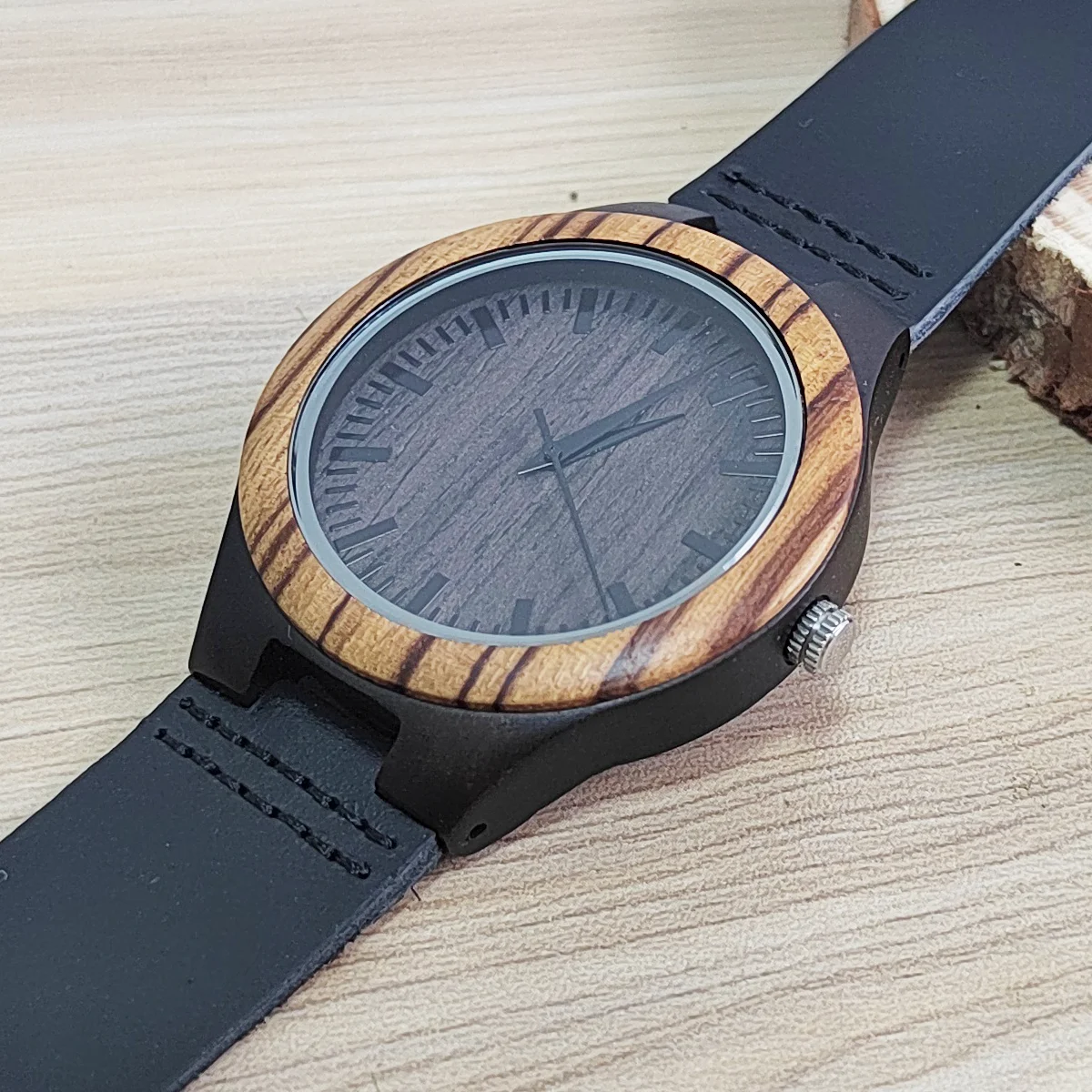 Custom  Wooden Wrist Watches for Men & Women Leather Strap Clock Quartz Wood Watches Personalized Men\'s Engraved Birthday Gift