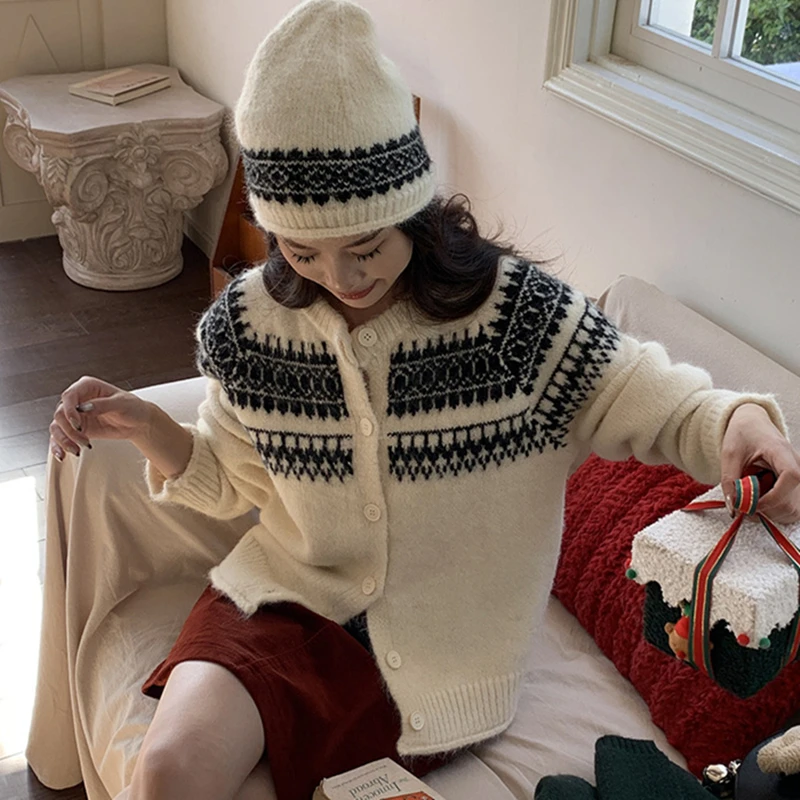 เสื้อคาร์ดิแกนลำลองมีหมวก คอกลม แขนยาว ลายพิมพ์ สำหรับผู้หญิง เสื้อโค้ทถักแฟชั่น ฤดูใบไม้ร่วง ฤดูหนาว สไตล์หรูหรา เสื้อถักสำหรับฤดูใบไม้ร่วง