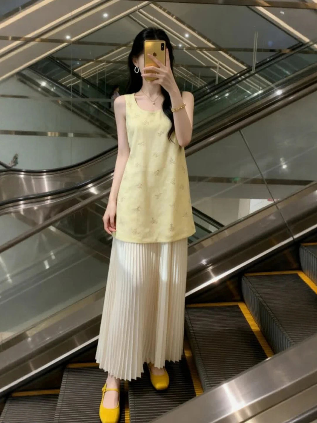

Gentle Wind Beautiful Fake Two-Piece Dress Design Sensation Small Audience Elegant Vest Long Dress Summer Season Polyester Fiber