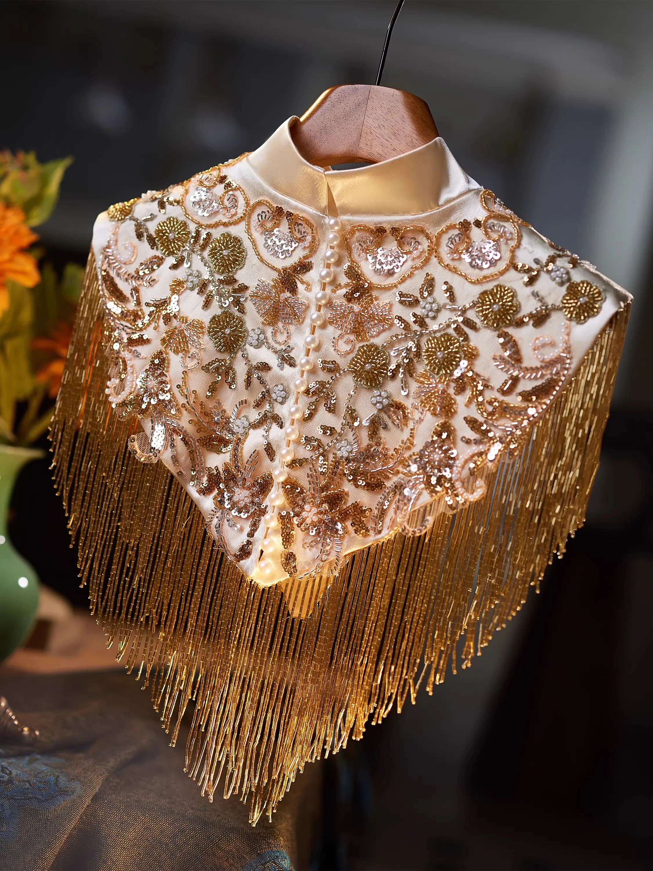Women's Spring Autumn Vintage Embroidery Beaded Champagne Pashmina Female Luxury Shawl Cloak Winter Cape Collar R2729