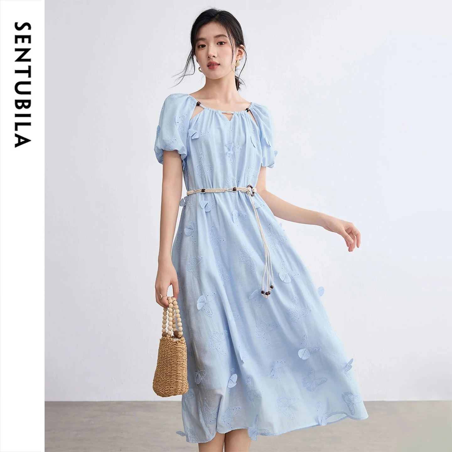 SENTUBILA Damen Feminine Midi-Kleider 2026 Sommer Puffärmel Ausgeschnittenes 3D-Schmetterlings-Stickerei Urlaubskleid Lang 152LO3363