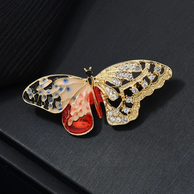 

Butterfly environmentally friendly glazed brooch, women's fashionable chest flower, Korean version anti light silk scarf buckle