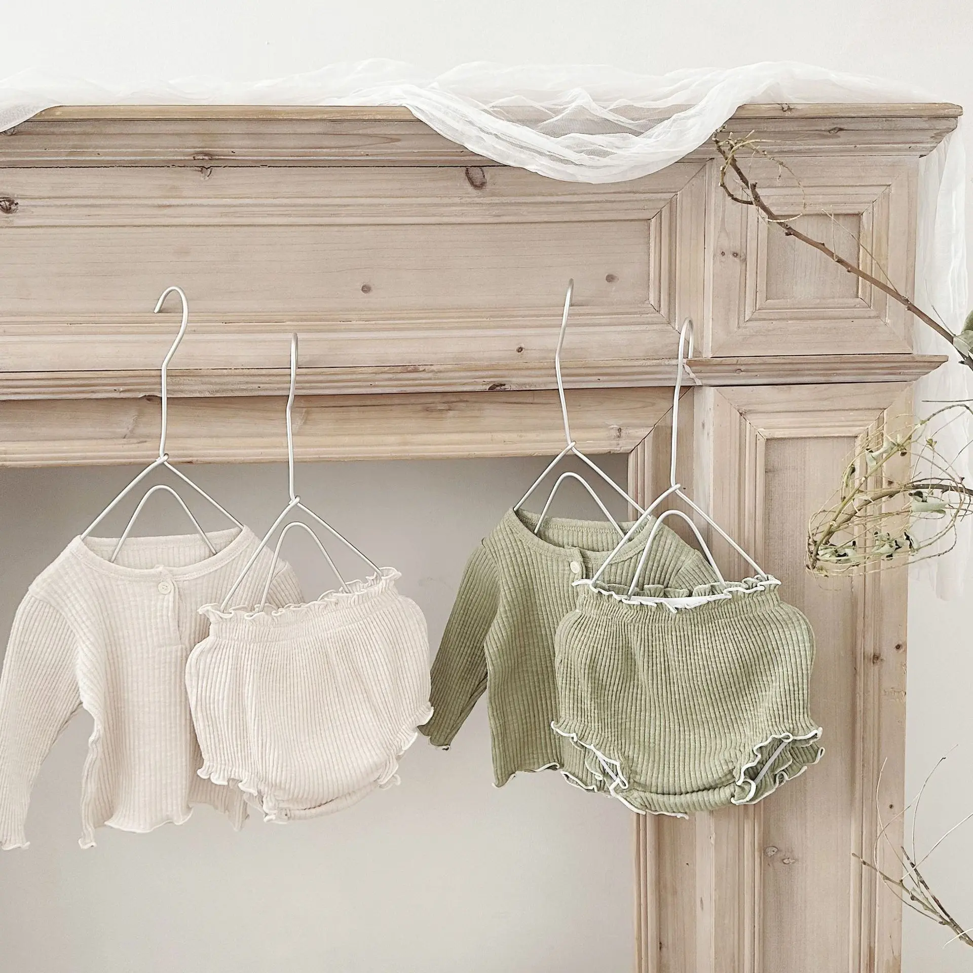 Ensemble de vêtements à manches longues pour bébé fille, chemise de fond de lit en deau solide + short, tenues décontractées pour tout-petits