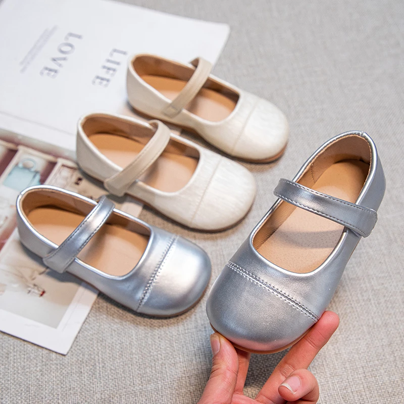 

Girls Leather Shoes for Party Wedding Fashion Children Princess Performance Shoes Soft Sole Little Kids Mary Jane Shoes 2024 New