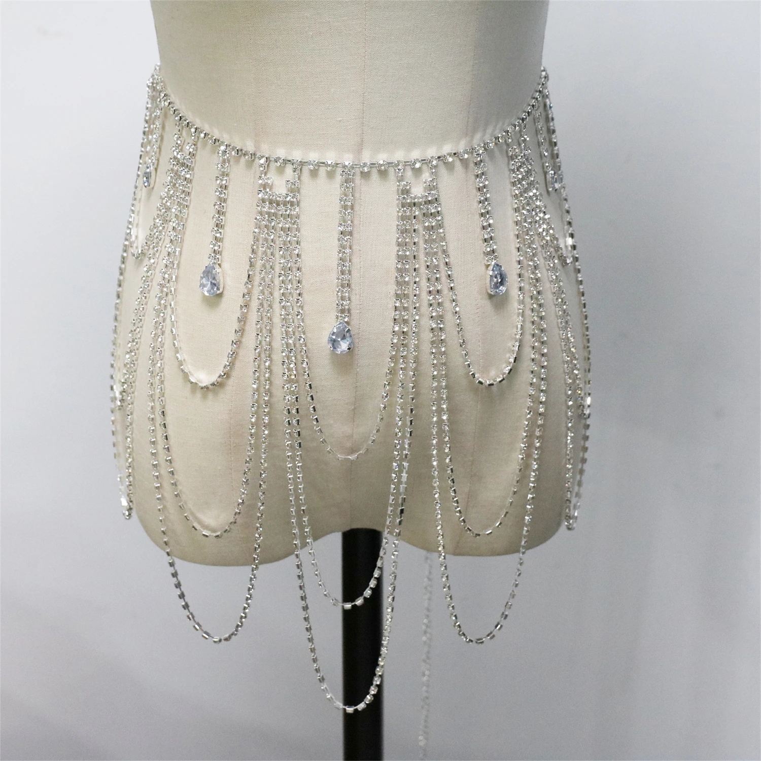 Personalized Multi layer Tasse - Body Jewelry Rhinestone ulasan dan harga