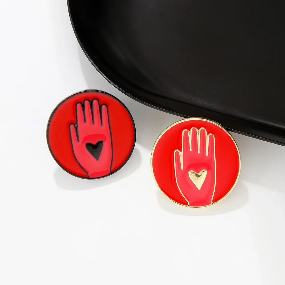 war stop peace freedom paw enamel pin Broochs backpack Lapel Badges Jewelry Accessories hollow scarf Party Wedding Gift