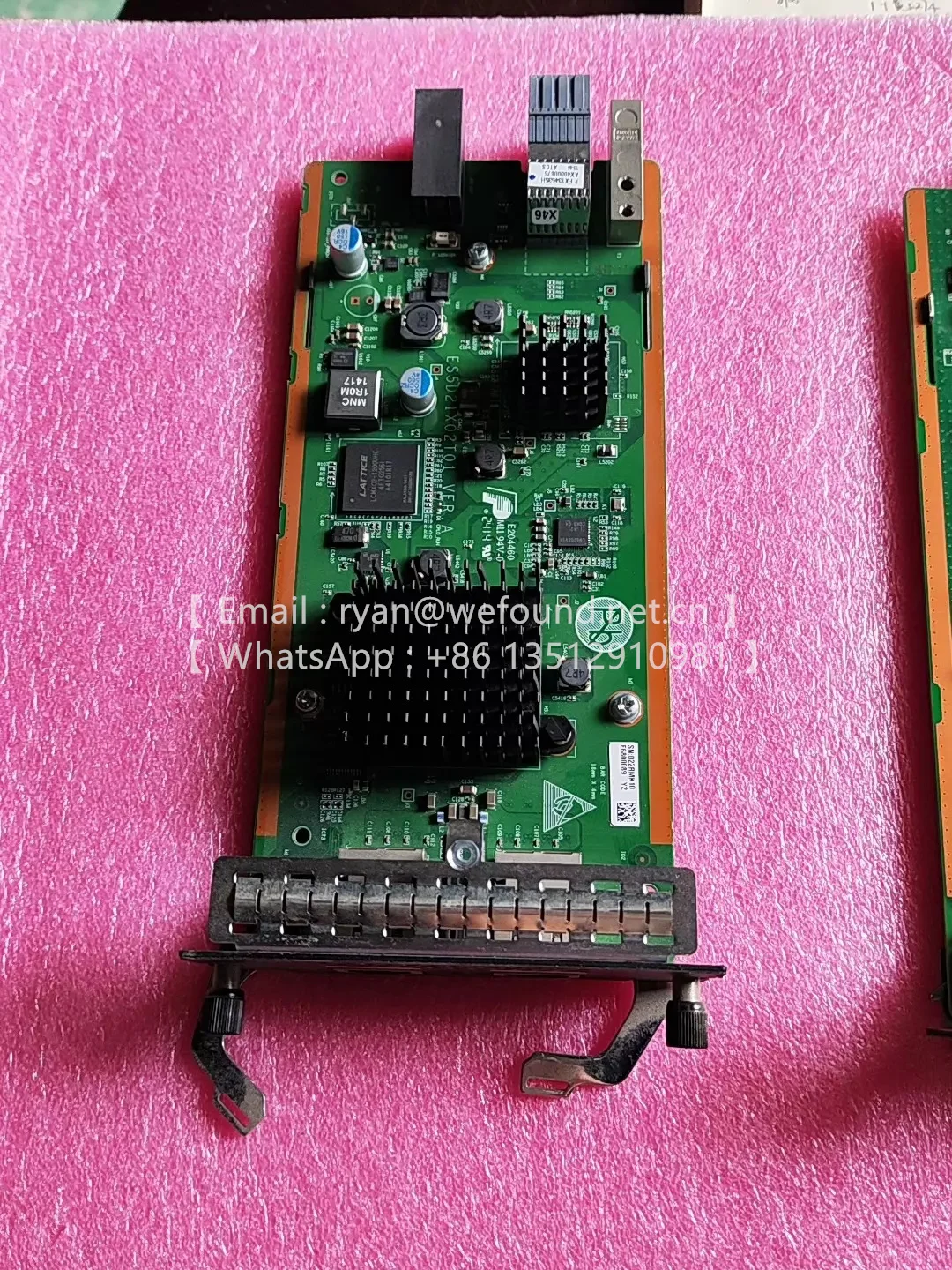 

ES5D21X02T01 (2-портовая интерфейсная карта 10 Gig RJ45 для задней панели, используется в серии S5720-EI) 03022RMK ES5D21X08S00