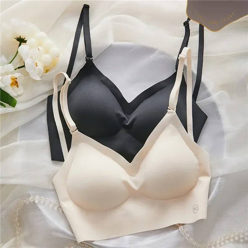 2024 Summer Thin Sexy U-shaped Back Lingerie Female Inner Wear Undershirt Without Trace Backless Triangle Cup Polymerization Bra