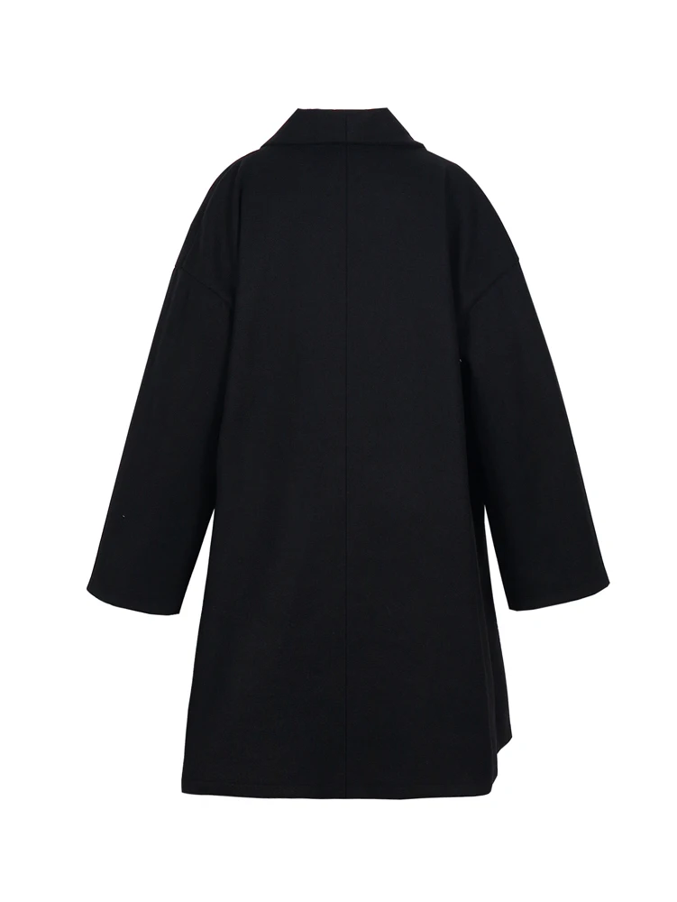 سترة نسائية مقاس كبير بلون سادة وأكمام طويلة وياقة واحدة مع جيوب فضفاضة تناسب رقبة على شكل حرف V معطف واق من المطر بسيط