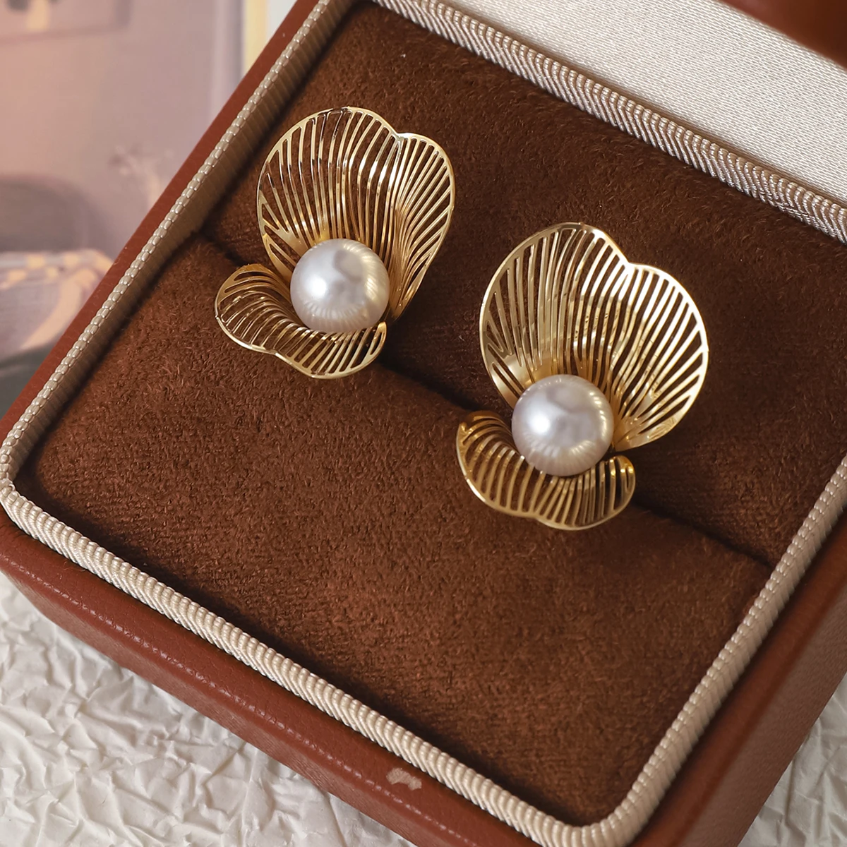 Large Flower Pearl earrings for women luxury design study earrings for women fashion jewelry accessories Christmas gift