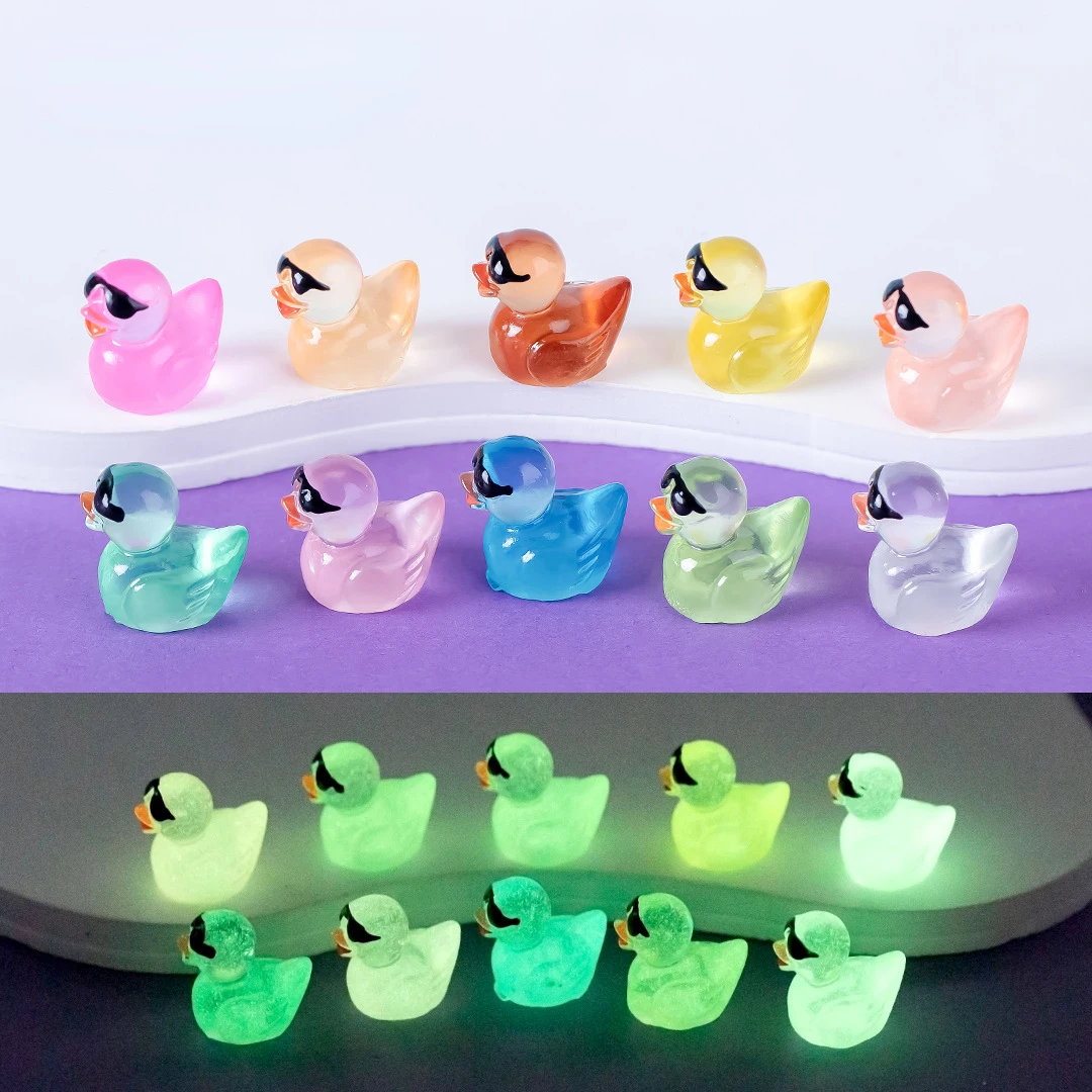 10/20/50PCS Mini Fluorescent Sunglasses Duck Ornament Miniature Figures Tiny Duck Resin Micro Landscape DIY Dollhouse Decoration