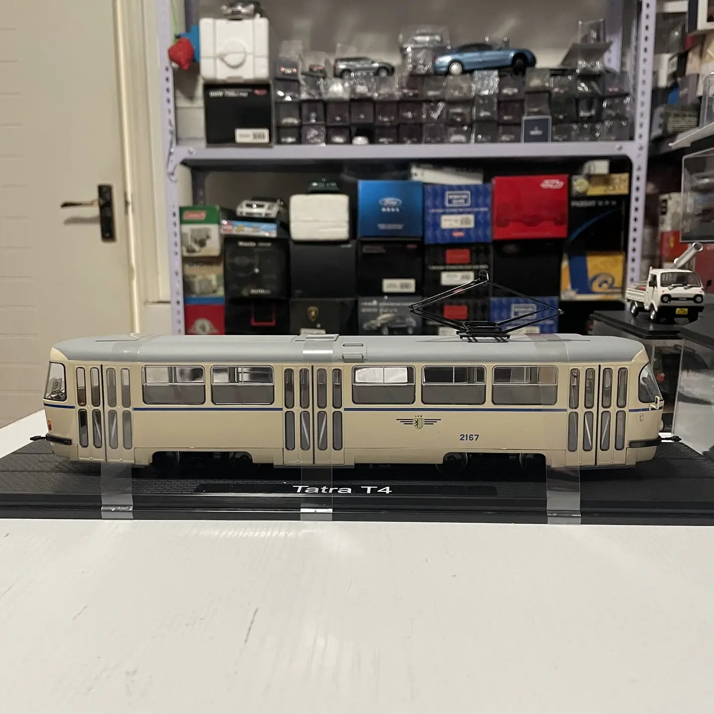 Premium ClassiXXs 1:43 Scale Diecast Alloy Tatra T4 Tram Toys Cars Model Classics Nostalgia Adult Gifts Souvenir Static Display