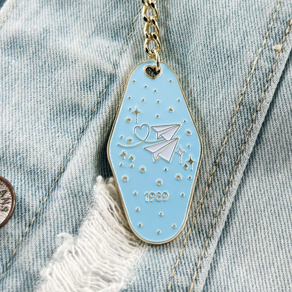 1989 Blank Space Keychain Motel Key Ring Singer Key Chain Paper Airplane Seagull Backpack Pendant