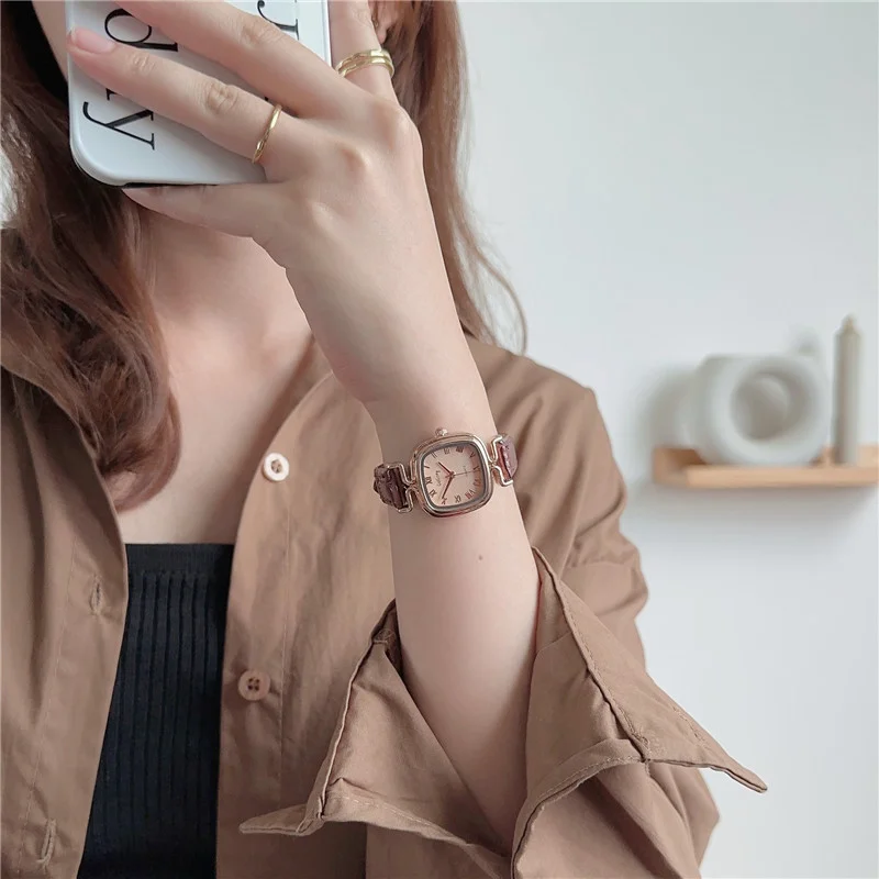 Brand Women Quartz Watch Small Square Retro Roman Watches Student Minimalist Temperament Versatile Wristwatch Dropshipping