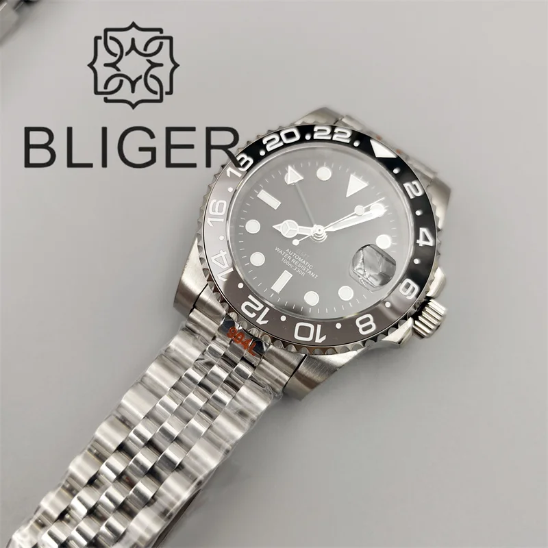 BLIGER 40mm NH34 GMT Watch For Men Bidirectional Rotated Black Gray Bezel Sapphire Glass Black Dial Green GMT Hands Text Jubilee