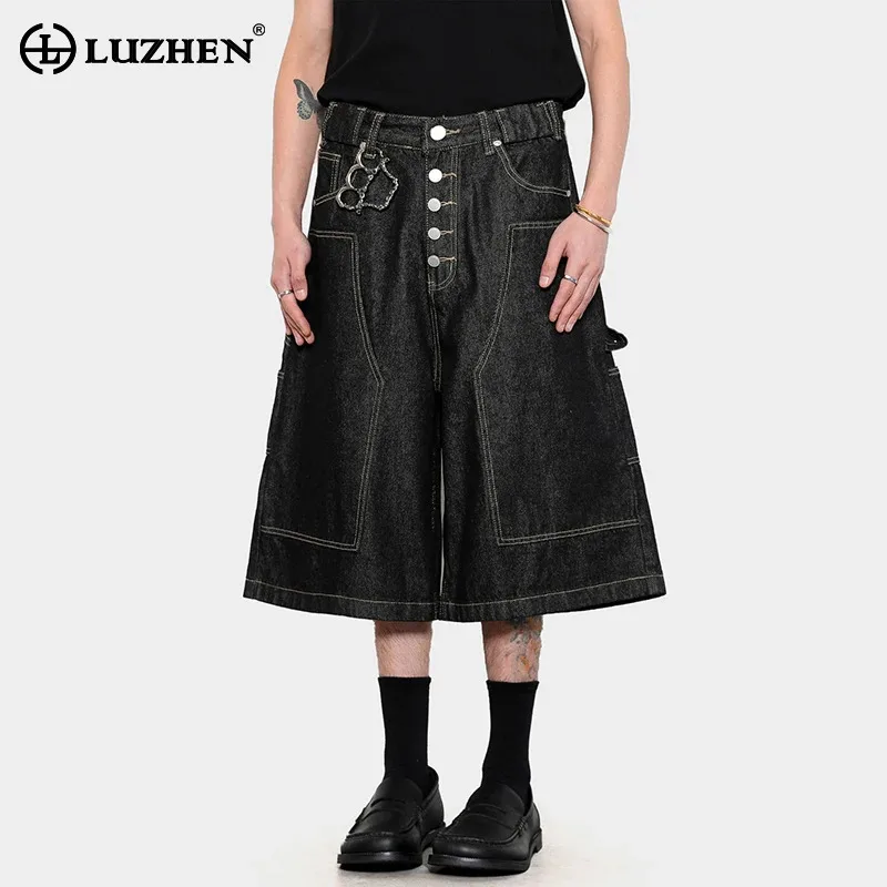 

LUZHEN Trendy Pockets Decorate Buttoned Straight Denim Cropped Trousers Men's 2025 Summer Street Original Handsome Jeans JY2825