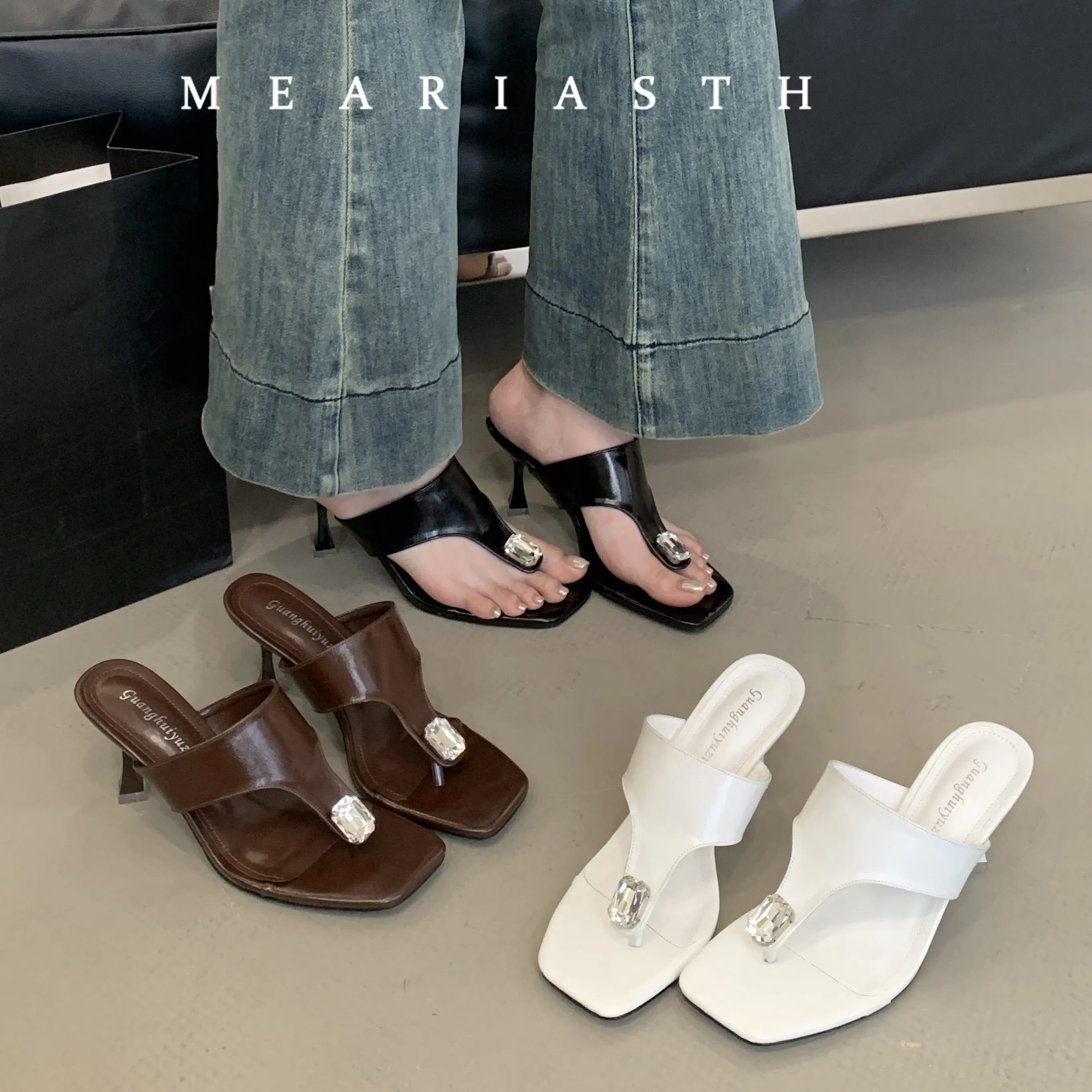 

Роскошные кожаные сандалии с закрытым носком, женские уличные туфли на высоком каблуке, модные шлепанцы, летние женские тапочки с квадратным носком