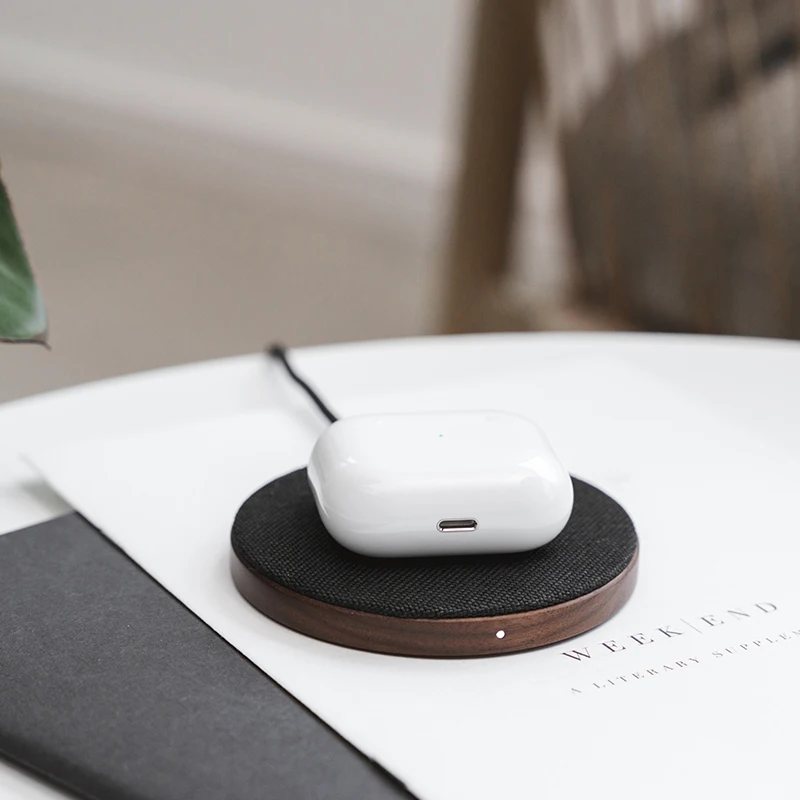 

New model for Apple iPhone 15/iPhone 14/iPhone 13/iPhone 12, 15W wireless fast charger compatible with Huawei Mate 60 Pro