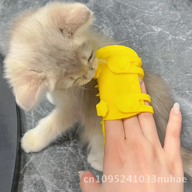 

Pet Cat Scratching And Rubbing Board Silicone Self-Pleasure Toy for Face Massage White Yellow Gray Blue Color Options Available