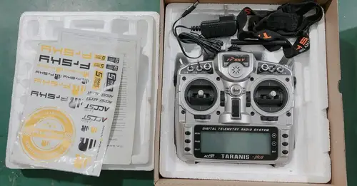 FrSky X9D Plus トランスミッター 2.4G 16CH ACCST D16 トランスミッターはスペクトラムアナライザー機能をサポート RC ドローンモデル用 openTX