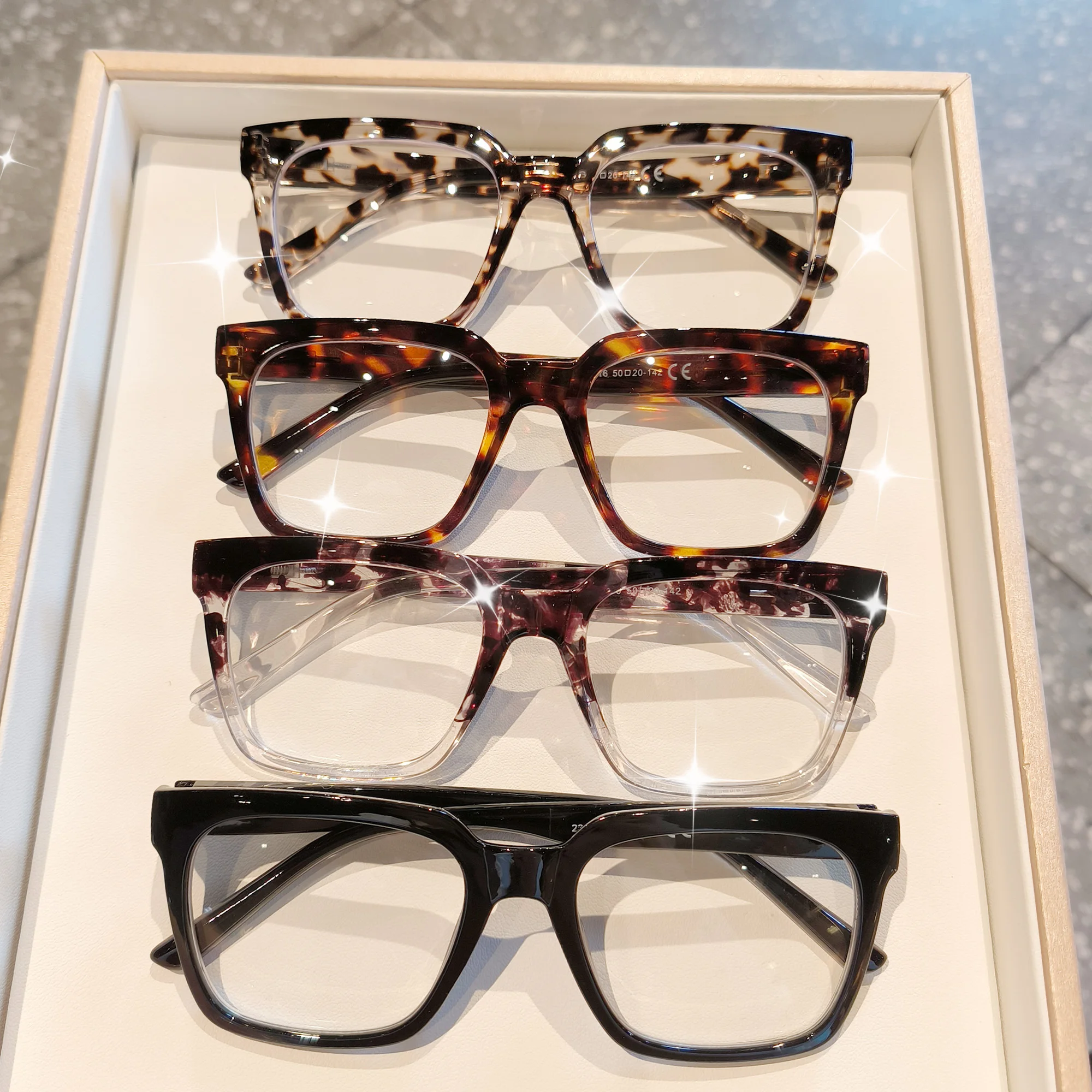 Lesebrille im Oprah-Stil für Damen und Herren, quadratische Computerlesebrille mit Federscharnier, +1,0 bis +4,0 – Detail 7