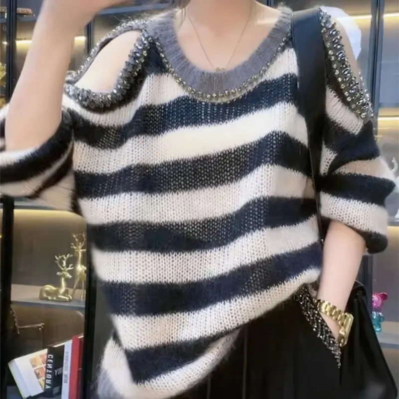 Stylish Off Shoulder Diamonds Knitted Sweaters Spring Autumn Women\'s Clothing Korean Long Sleeve Casual Striped Spliced Jumpers