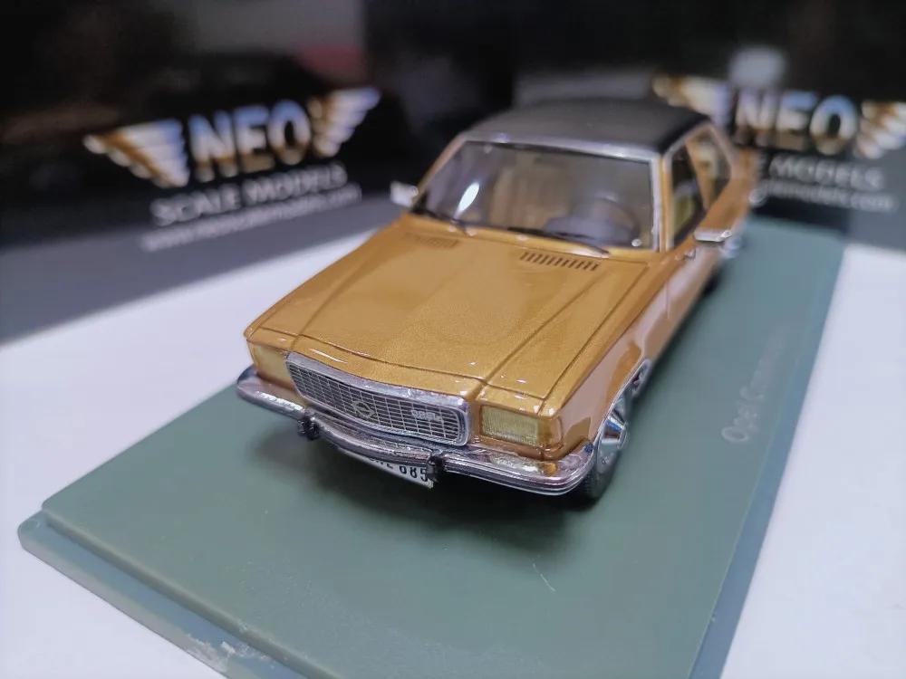 Modelo Coche Opel Commodore 1976 Resina - alternate angle