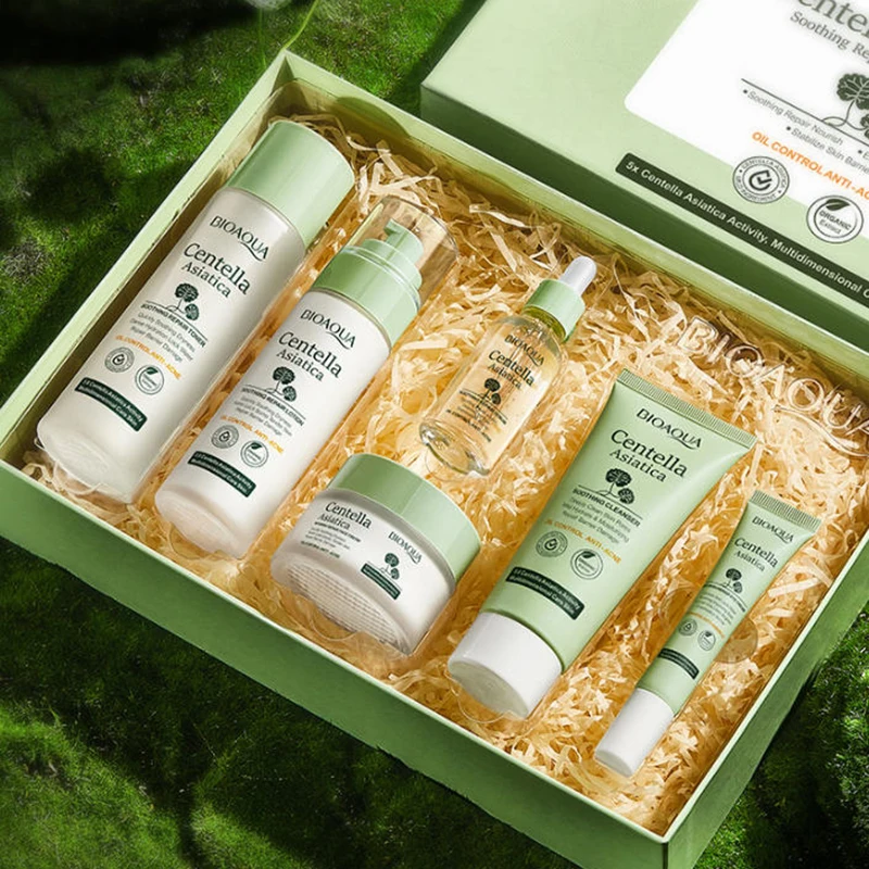 

Набор BIOAOUA Centella Asiatica для успокоения и восстановления кожи, 6 предметов, отбеливающий, подтягивающий, антивозрастной, для ухода за кожей лица.