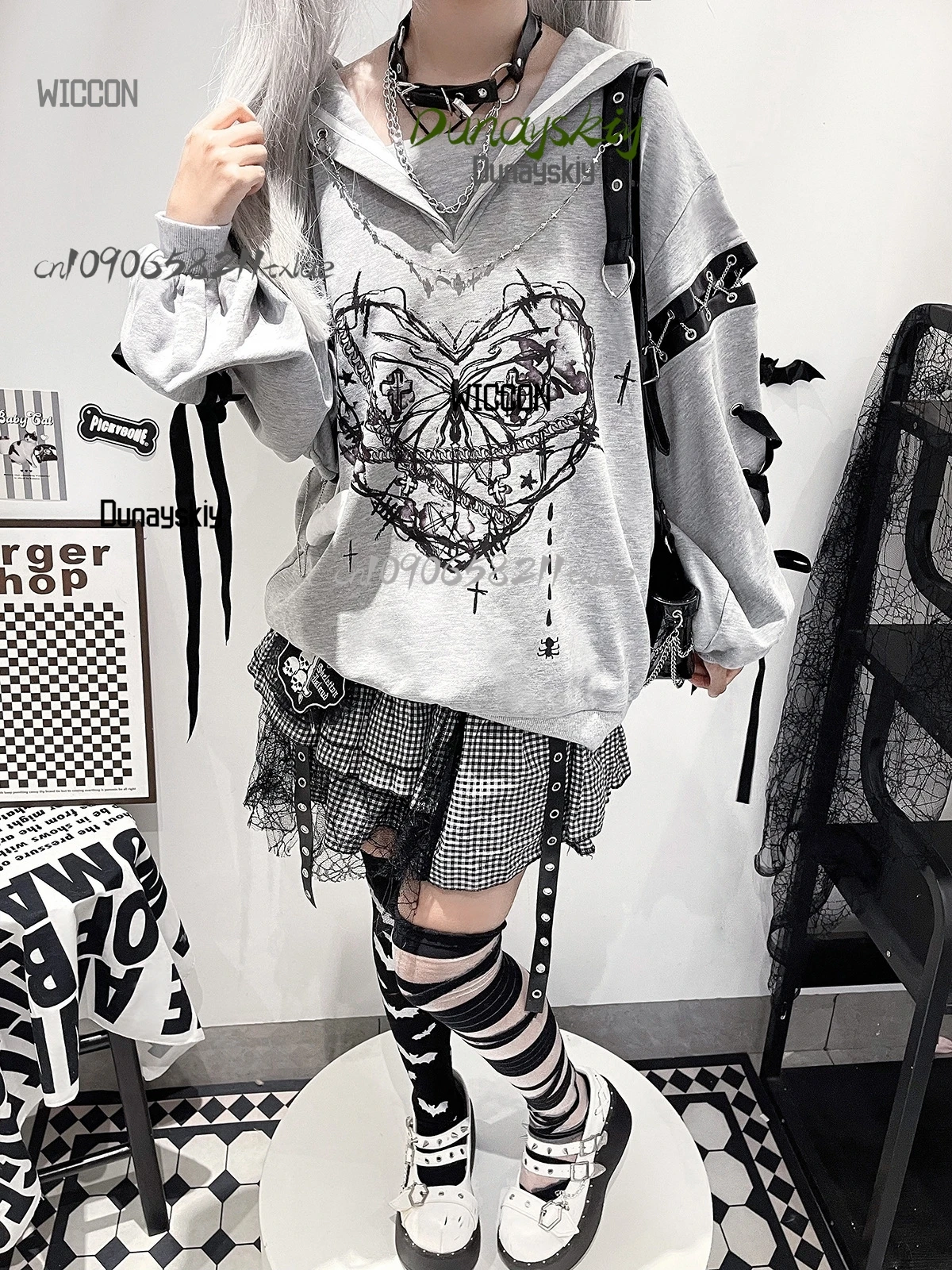 ผีเสื้ออิเล็กทรอนิกส์ hoodie ครึ่งกระโปรงผู้หญิงชุดทุกวัน cyberpunk jirai kei ชุด kawaii ชุดคอสเพลย์ฮาโลวีนคอสเพลย์
