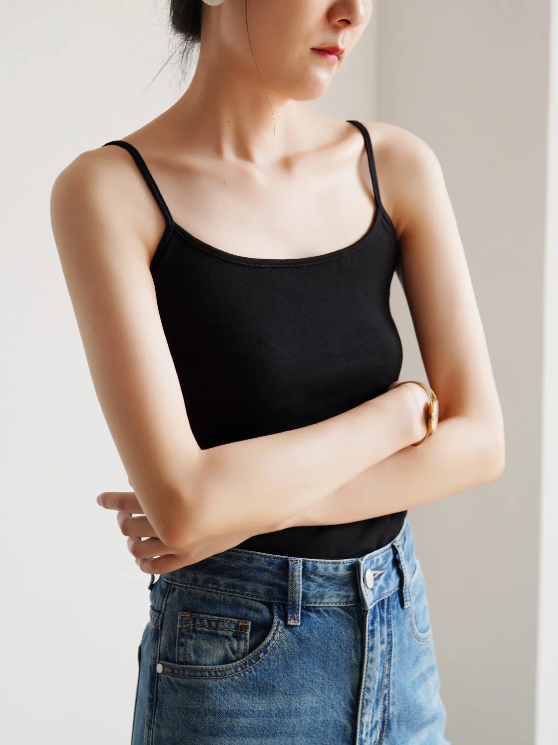 

Slim Fit Black Strap Vest Women's Base Shirt Top Good Version Commute Style Backless Single Piece Regular Length Pure Color